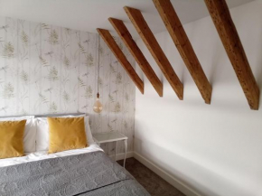 Clisham lochside holiday home on NC500